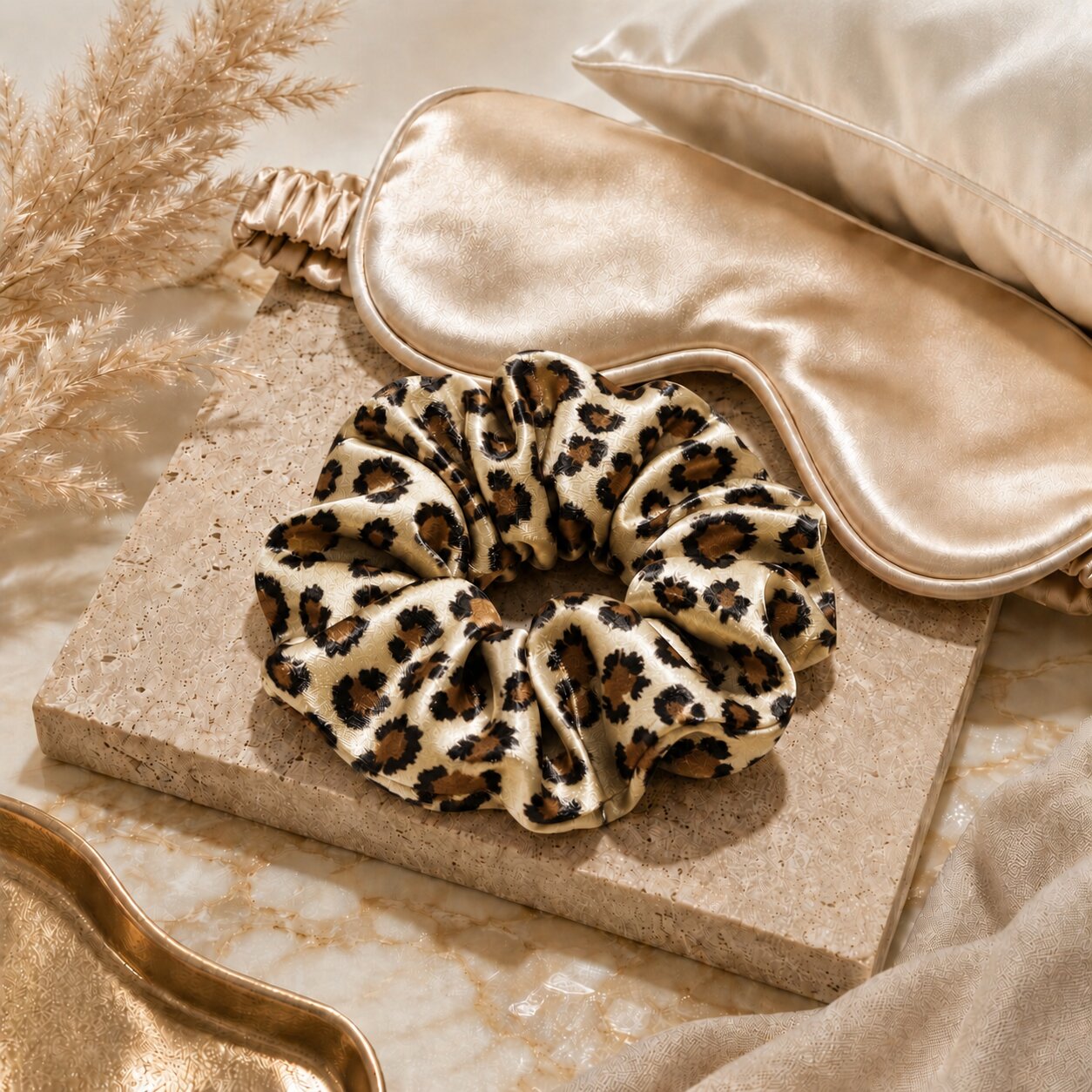 Elvarune™ Seiden-Scrunchie